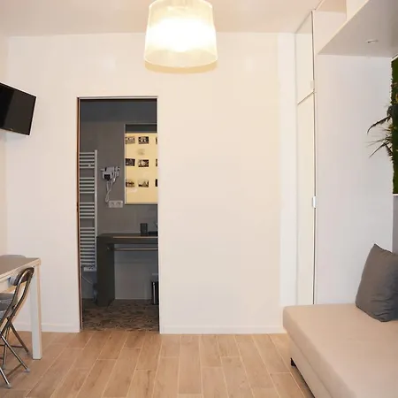 Grenelle - Beautiful Flat In Paris